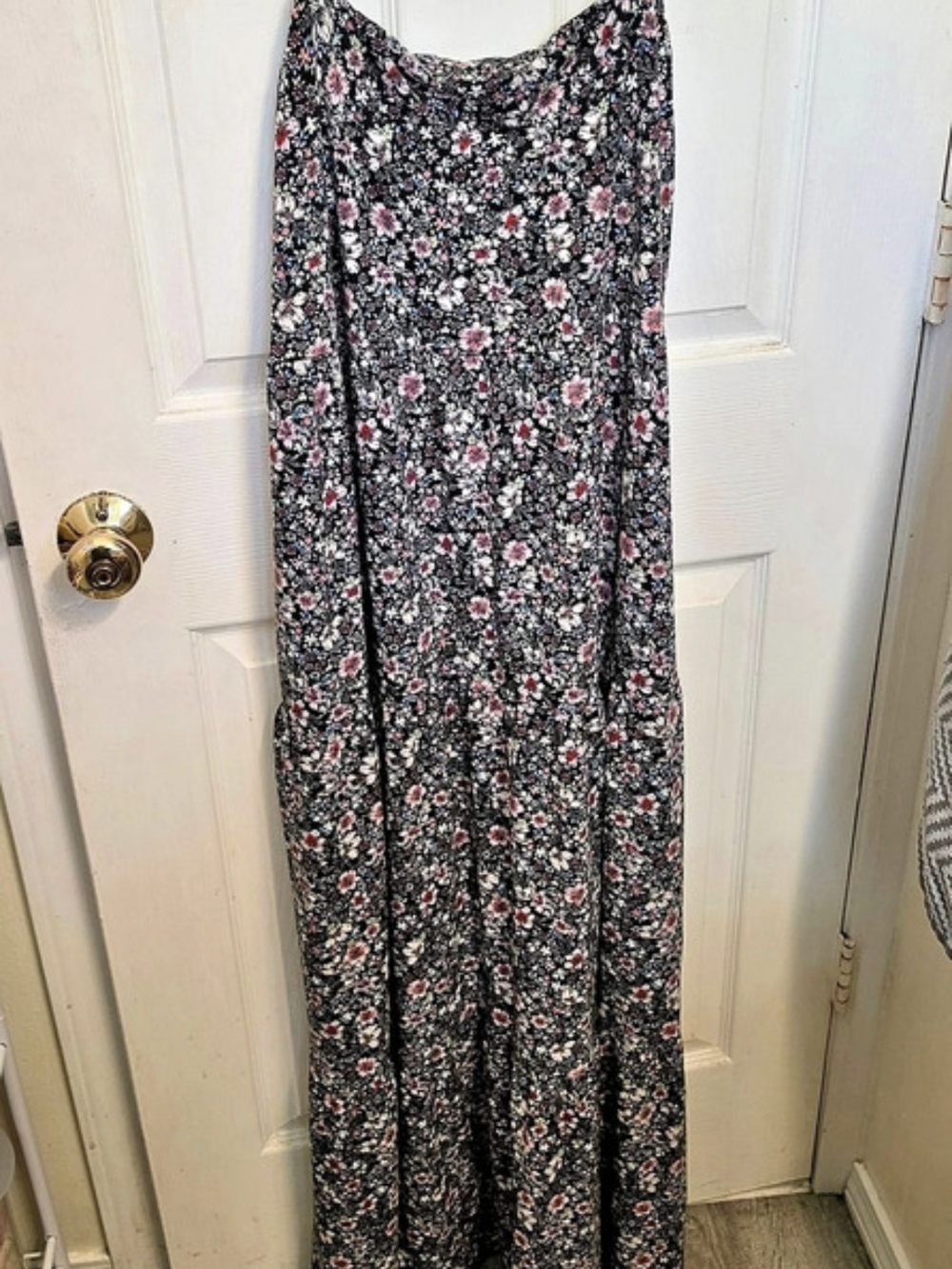 SO Floral Smocked Maxi Dress in Black & Pink Size XXL